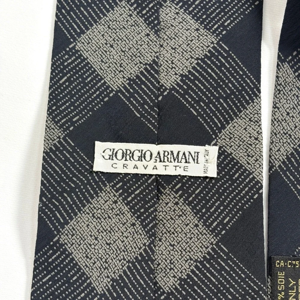 Giorgio Armani Tie Black Grey Matte Silk Geometric Textured Plaid Made in Italy